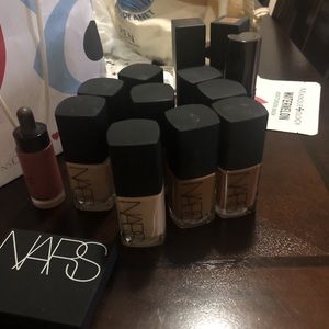 Bases makeup nars
